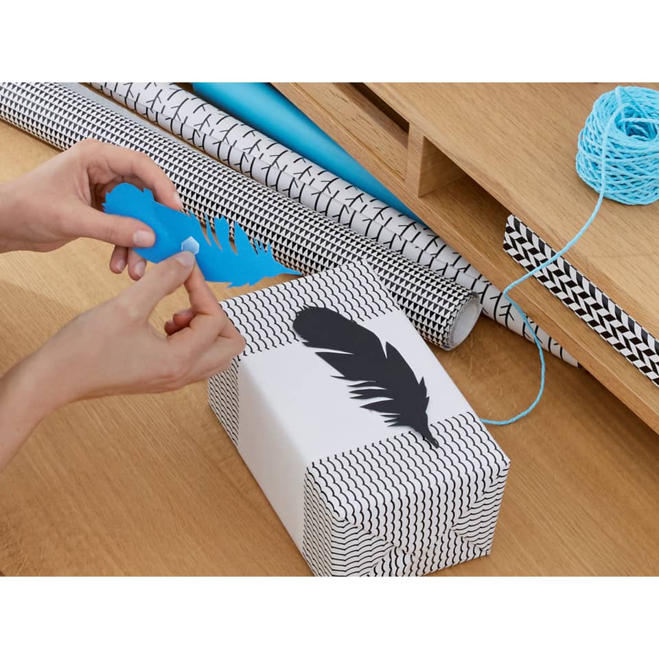 Geschenkverpackung, Paket, Schwarz-Weiß Muster, Papierband, Klebeband