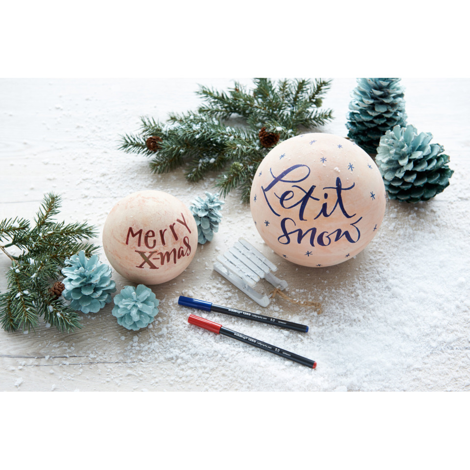 Xmas Ornament, Christmas Ball, Snowy Decor, Pine Cones, Marker Pens