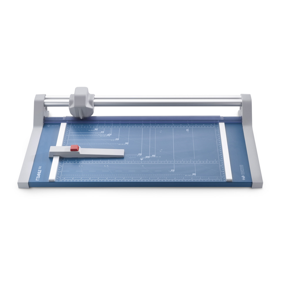 Bürodrahtschneide?, Schneidemaschine, Papierschneidemaschine, Lineal, Drahtlatten?
