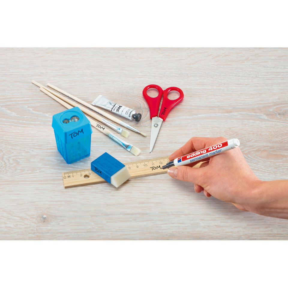Schulmaterial, Lineal, Bleistift, Schere, Klebestift