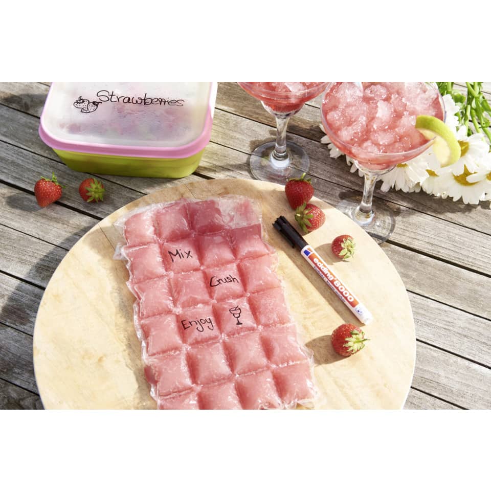 pinkes Fleisch, Würfel, Fondue, Erdbeeren, Getränkegarnitur