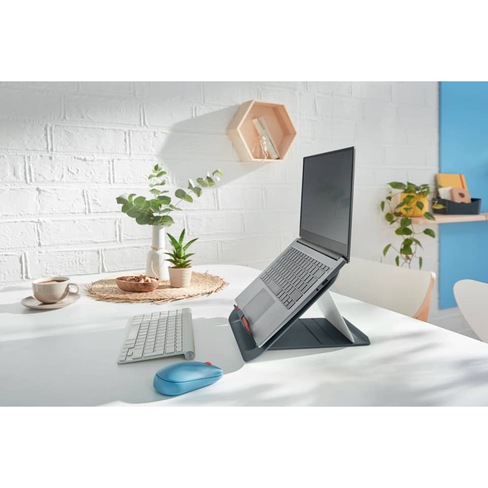 Laptopständer, Laptop, Schreibtisch-Setup, Kabellose Maus, Tastatur