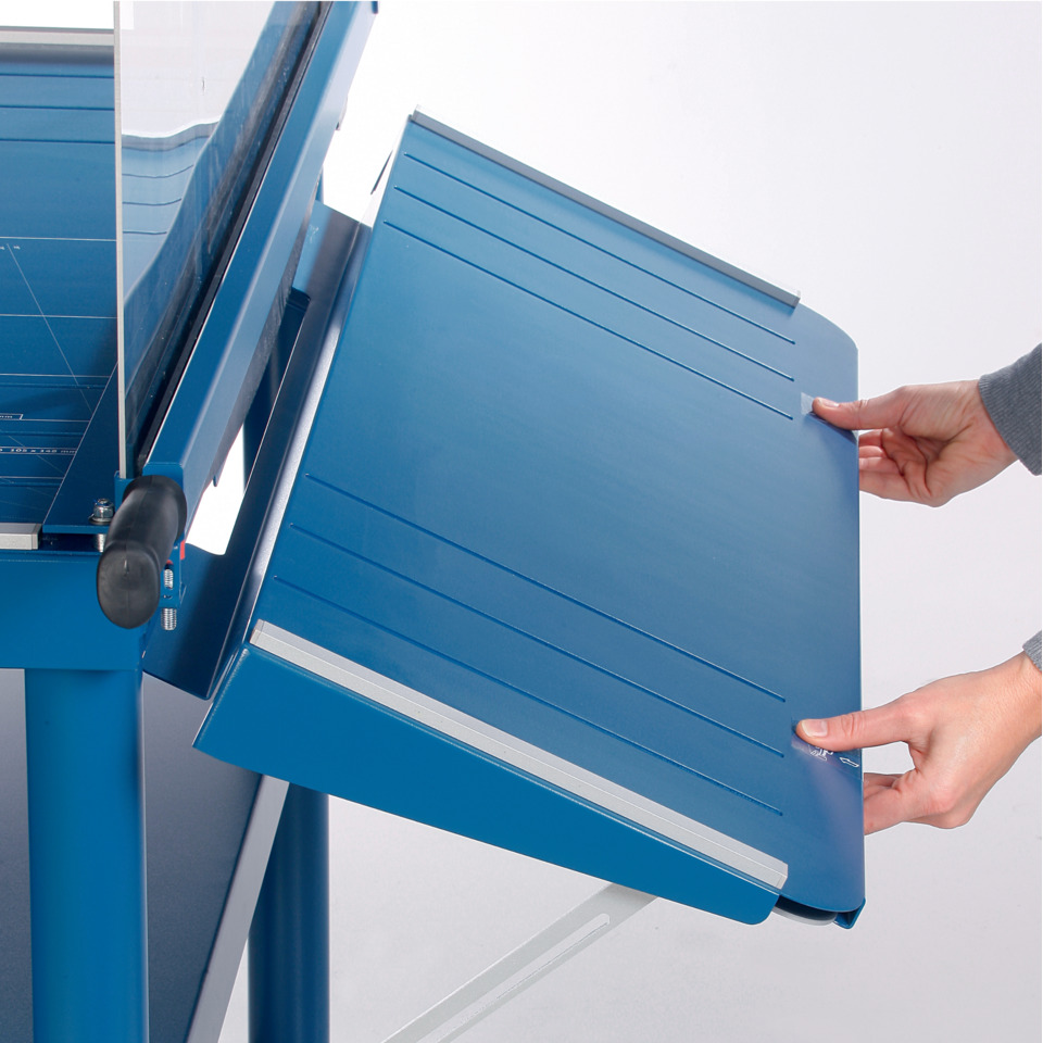 copy tray, metallischer schrank, blau, eingeschnittene türe, manueller betätigungsmodus