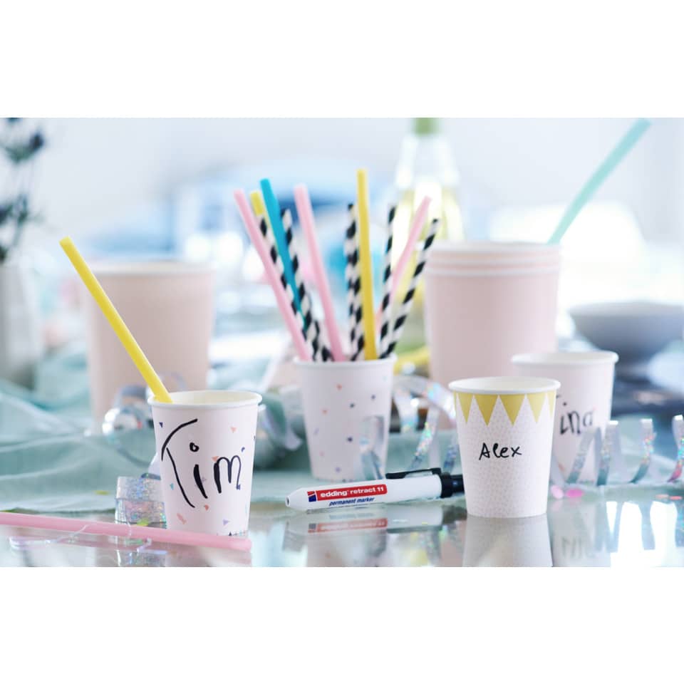 Partybecher, Pappbecher, Strohhalm, Marker, Konfetti-Muster