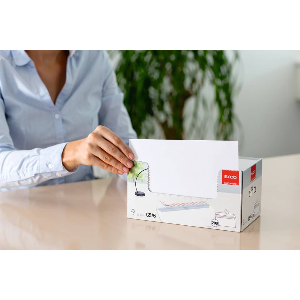 Kassenzettieldaten, Klebeband, Kopierpapier, Schreibtischzubehör, Boxenverpackung