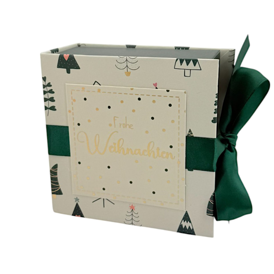 Geschenkbox, Weihnachten, Baum Muster, Grünband, Kartonverpackung