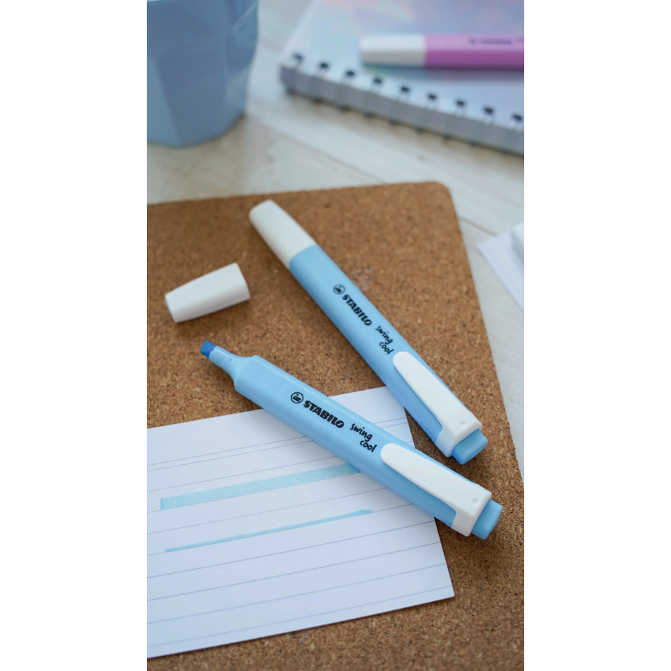 Marker, Sticky notes, Blue markers, Art supplies, Stationery