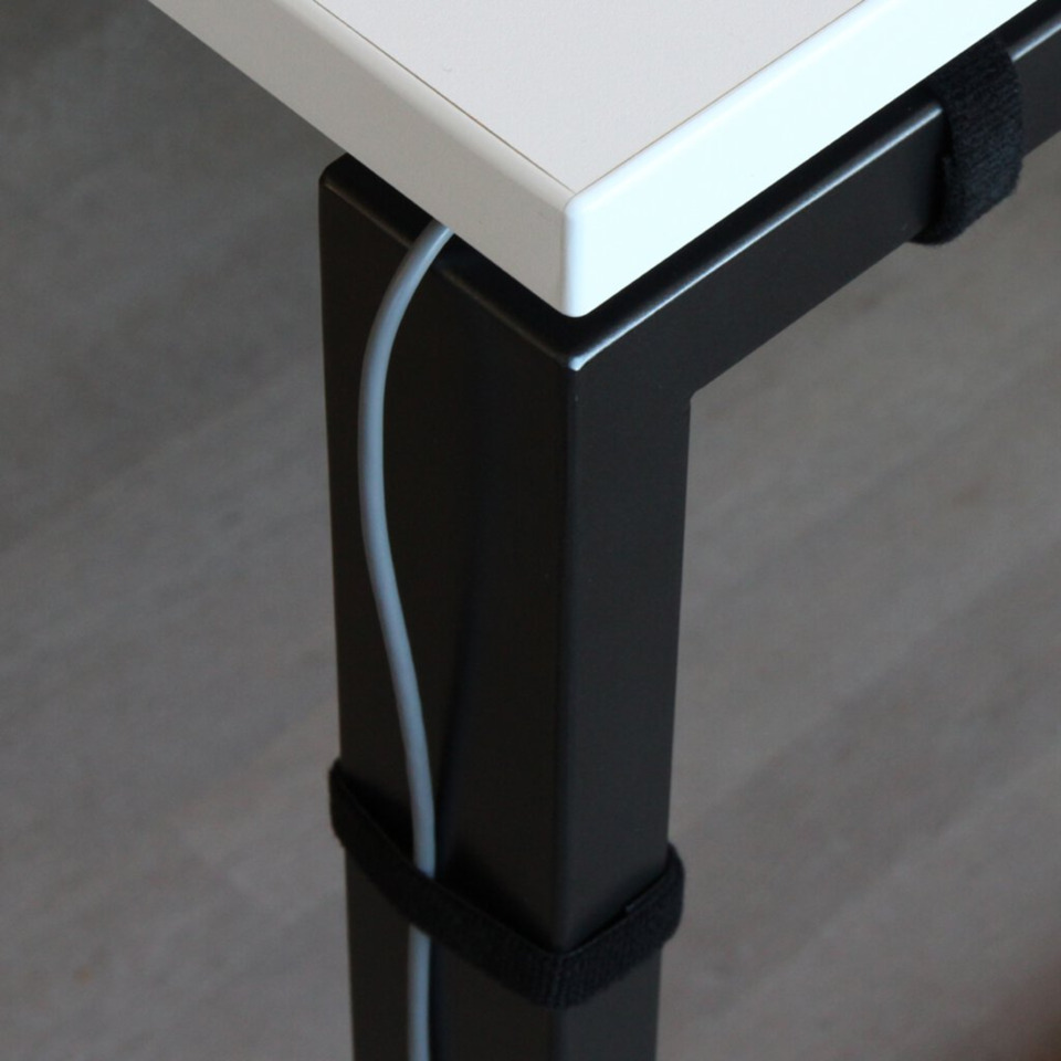 Tischbein, Metallgestell, Kabel, Schwarz, Kabelführung