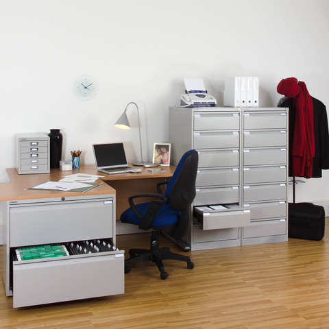 Stuhl, Mobiliar, Tabelle, Laptop, Schublade
