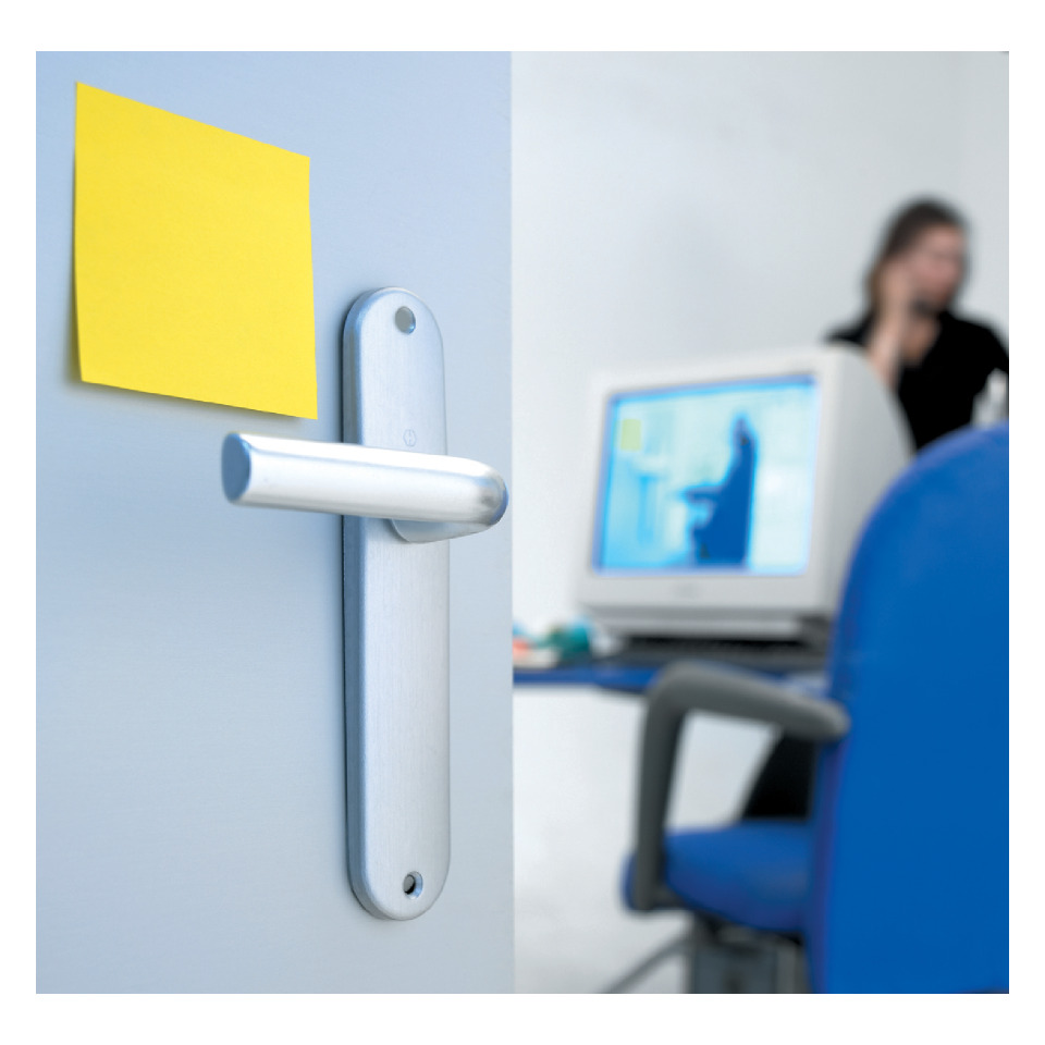 Tür, Türgriff, Büro, gelber Zettel, Computer
