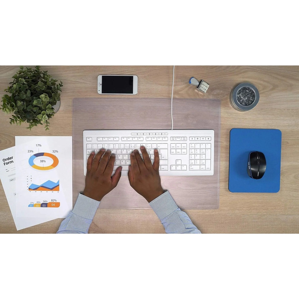 Computerausrüstung, Computer-Tastatur, Pflanze, Tabelle, Person