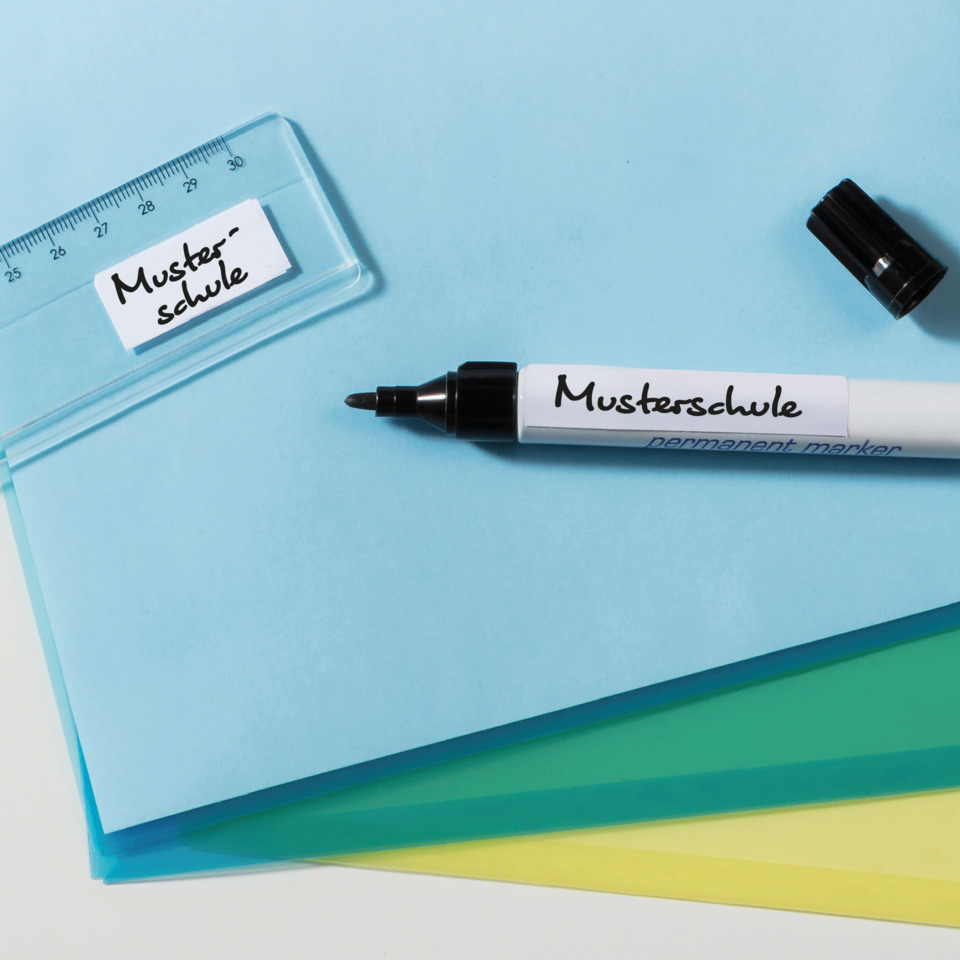 Marker, Permanent marker, Whiteboard marker, Schwarzer Marker, Lineal, Musterschule Etikett, Marker, Permanentmarker, Schwarzer Marker, weißer Marker, Linealzubehör