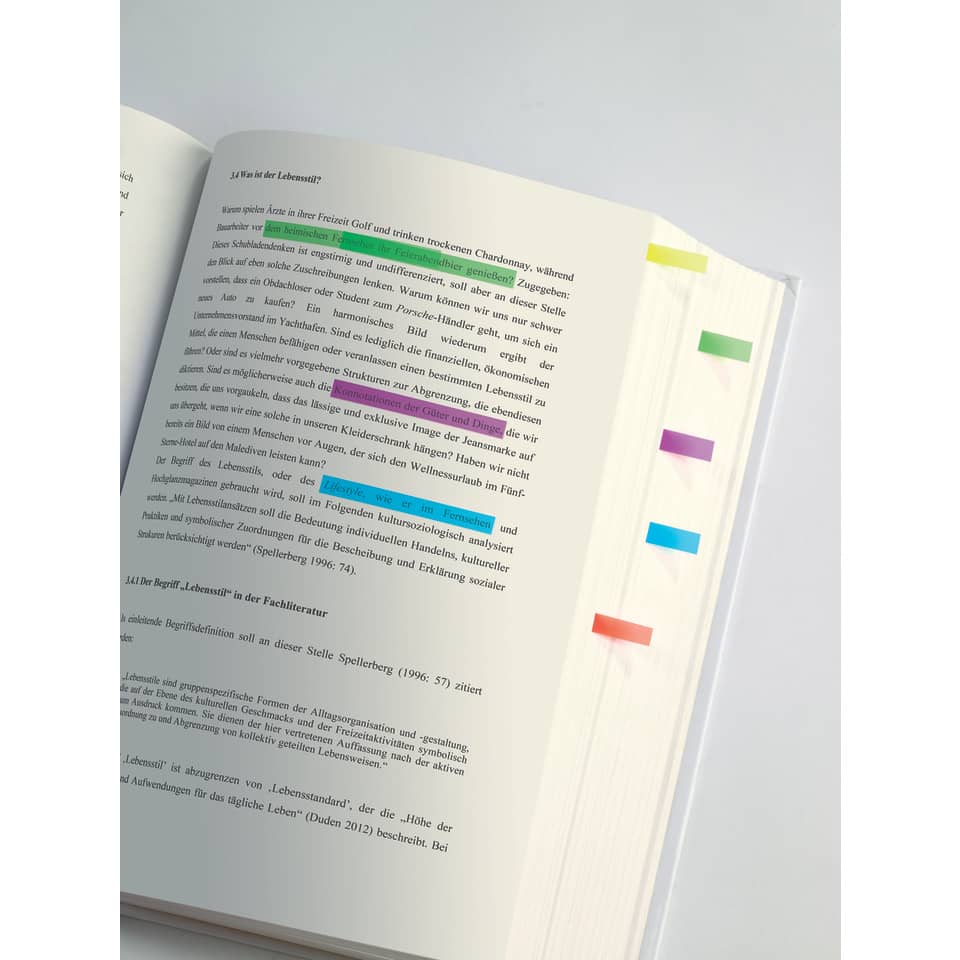Buch, Leseprobe, Seitenmarkierungen, Textmarkierung, Hochwertiges Paperback