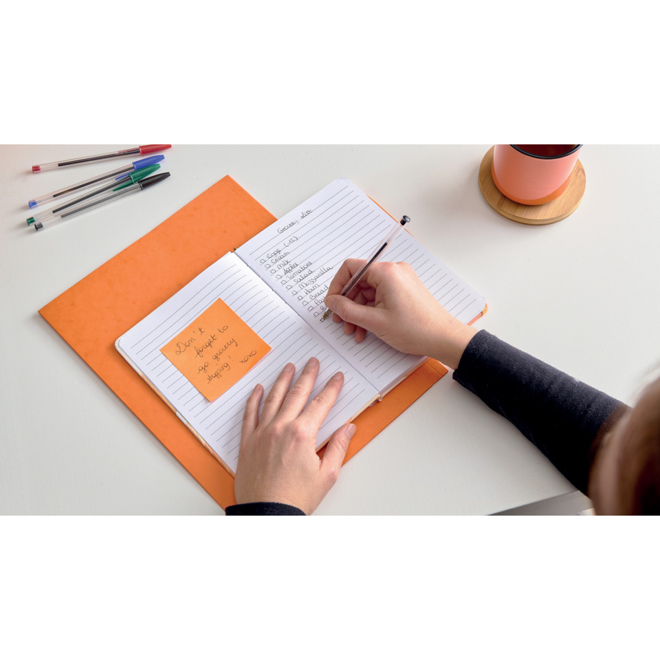 Notizbuch, Notizheft, orange Umschlag, Linierte Seiten, Kugelschreiber