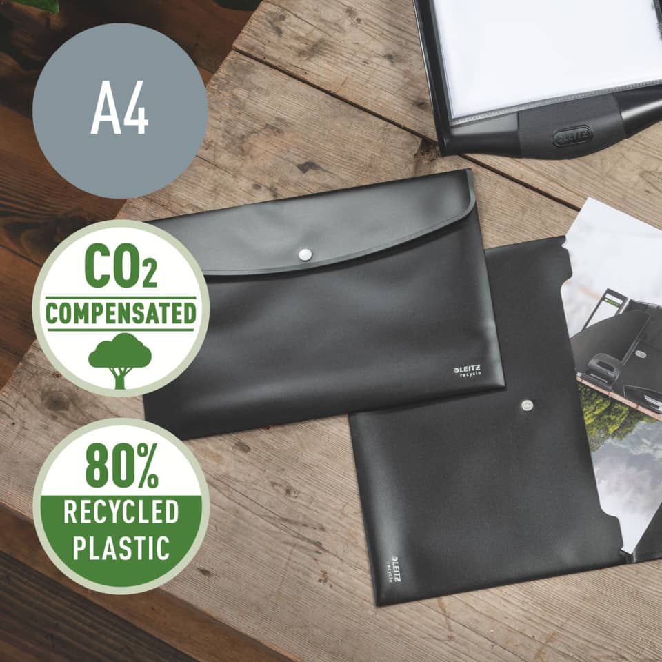 Laptophülle, Schwarz, Klettverschluss, Recyceltes Plastik, CO2 kompensiert