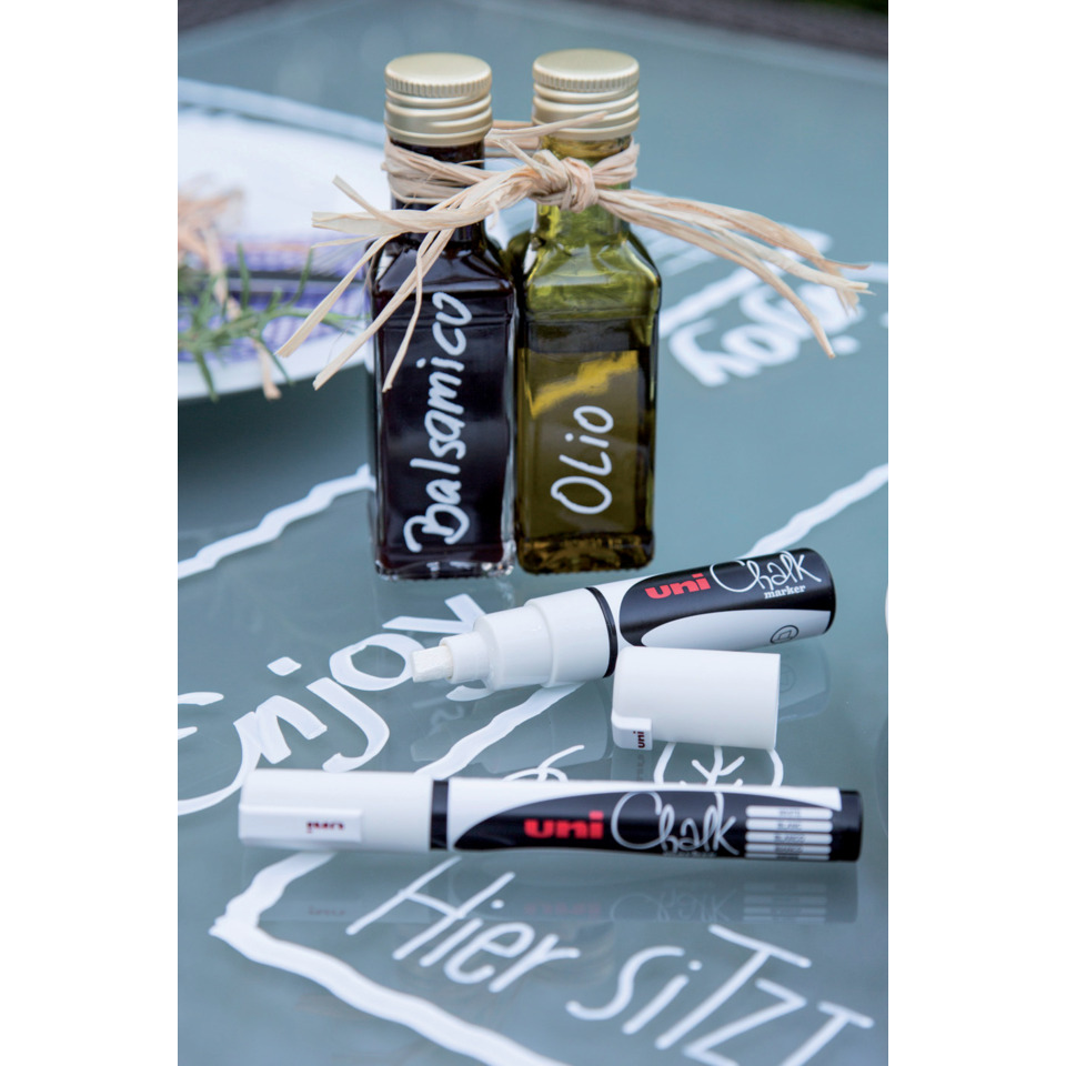 Olivenöl, Balsamico-Essig, Olivenölflasche, Markierstift, Klebestift