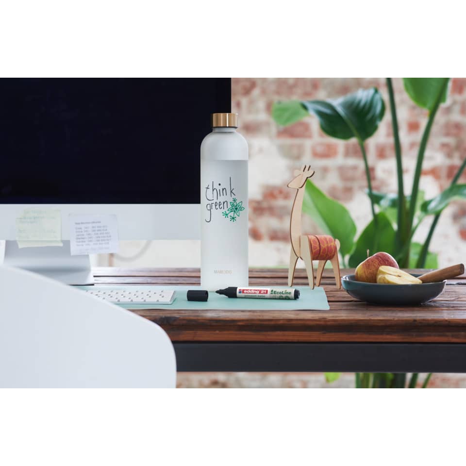 Wasserflasche, Eco-Flasche, think green, Metallflasche, minimaler Schreibtisch Accessoire