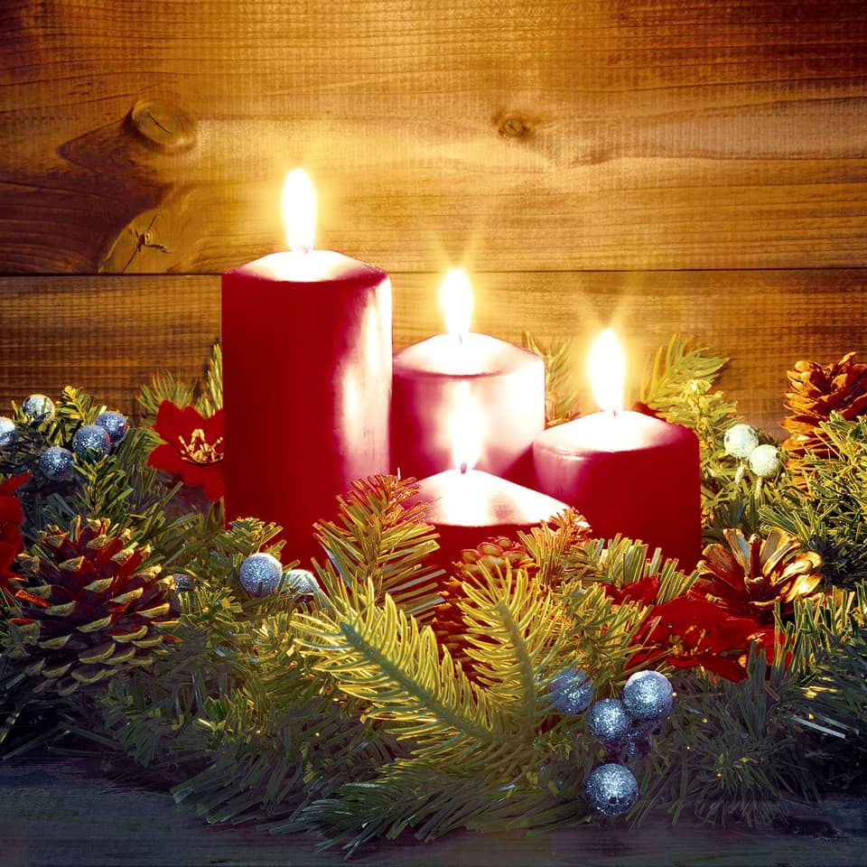 Adventskerzen, Weihnachtsgirlande, Rot, Kegelkerzen, Tannenzapfen