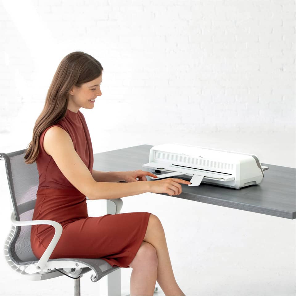 Büro, Drucker, Dokumente, Schreibtisch, Frau