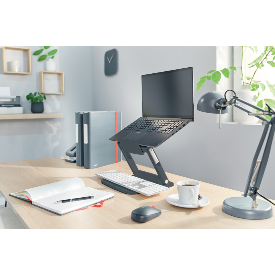 Schreibtisch, Laptop-Ständer, Laptop, Schreibtisch-Setup, Kaffee-Tasse