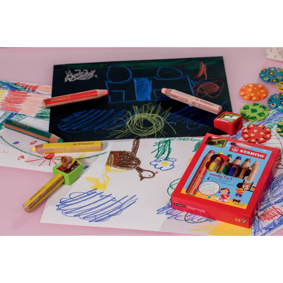 Künstlerbedarf, Buntstifte, Malpapier, Kreidekasten, Schwarzweißzeichnung