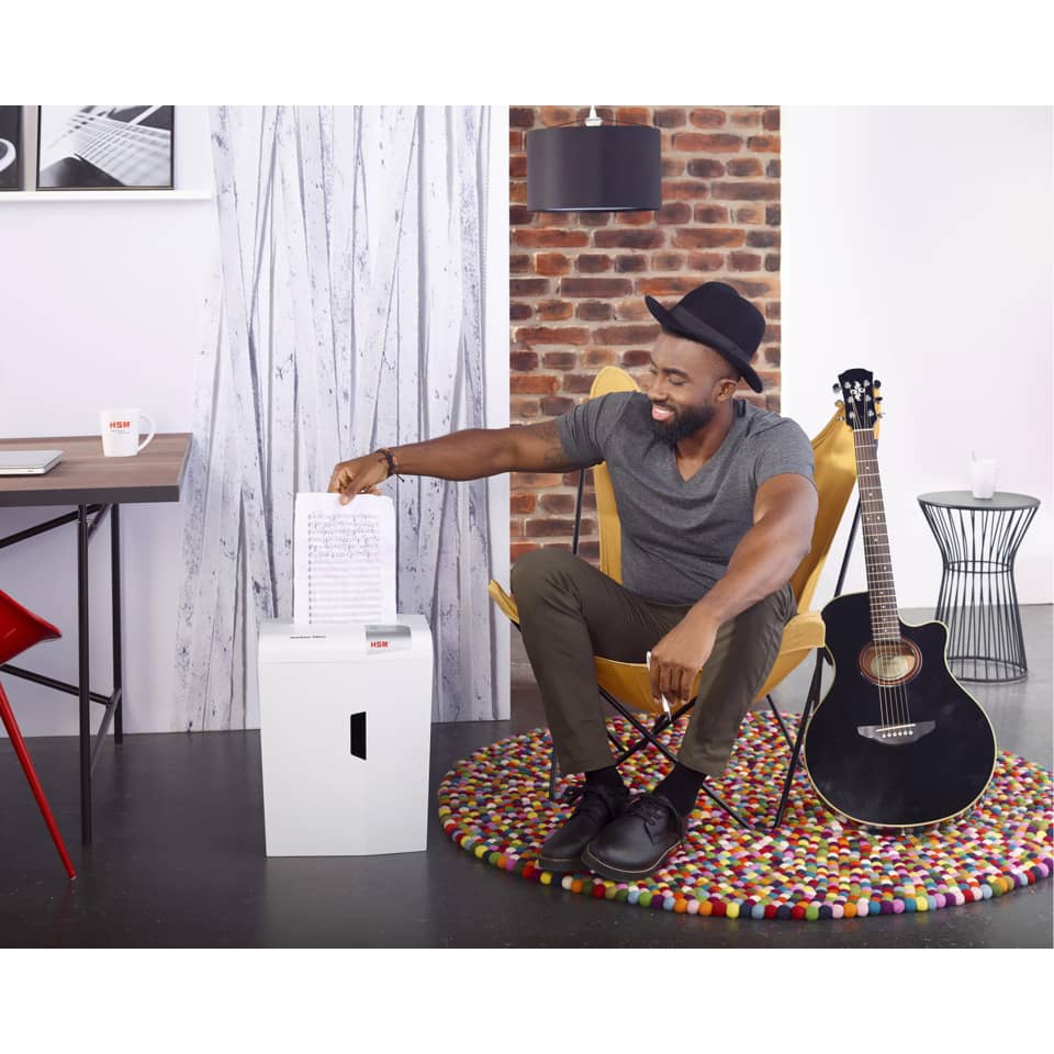guitar, schwarze gitarre, stuhl-lampe, zimmerdekoration, musikzimmer
