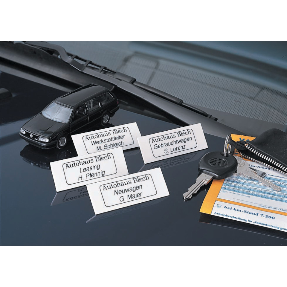 Auto, Fahrzeug, Text, Handtasche, Rad