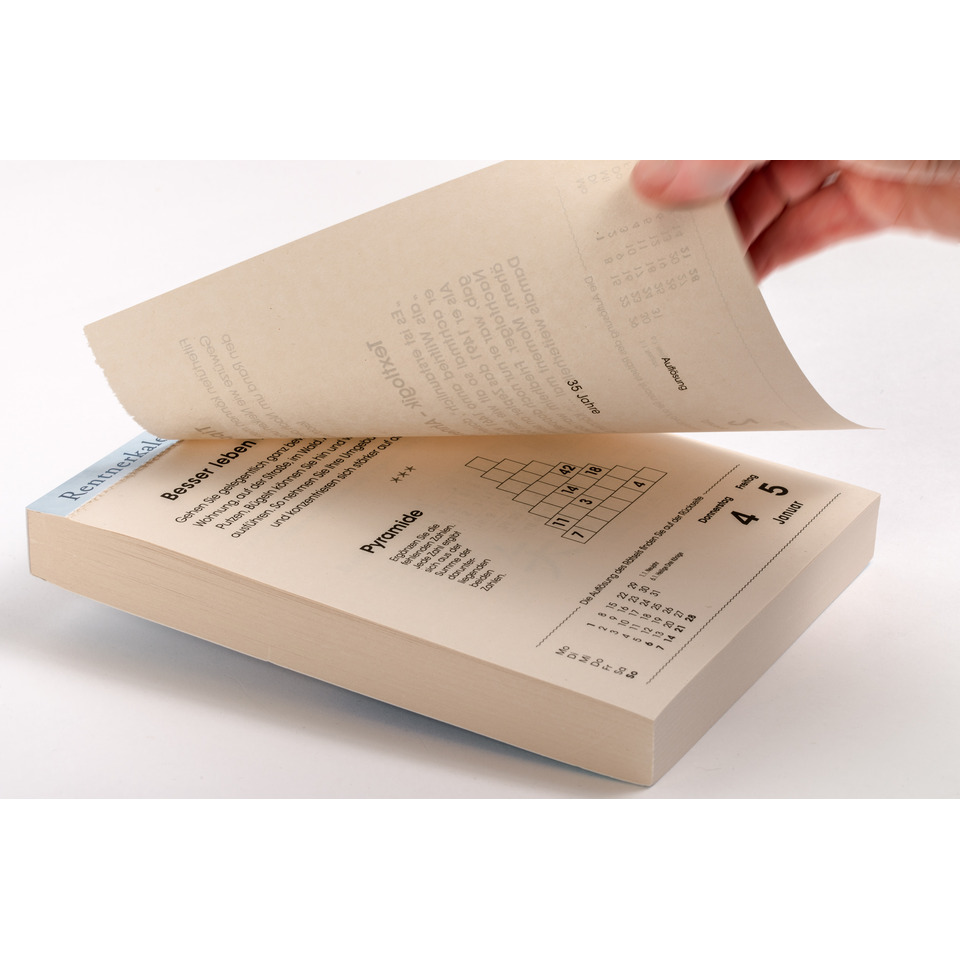 Papierback, Buch, offene Seiten, Texstblöcke, Kalendarium