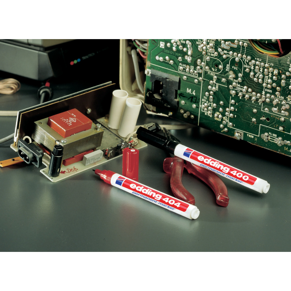 elektronische Bauteile, Schaltungen, Lötmarkierungen, Markierungen, Marker (rot), elektronik, platine, lötkolben, transformator, kabel