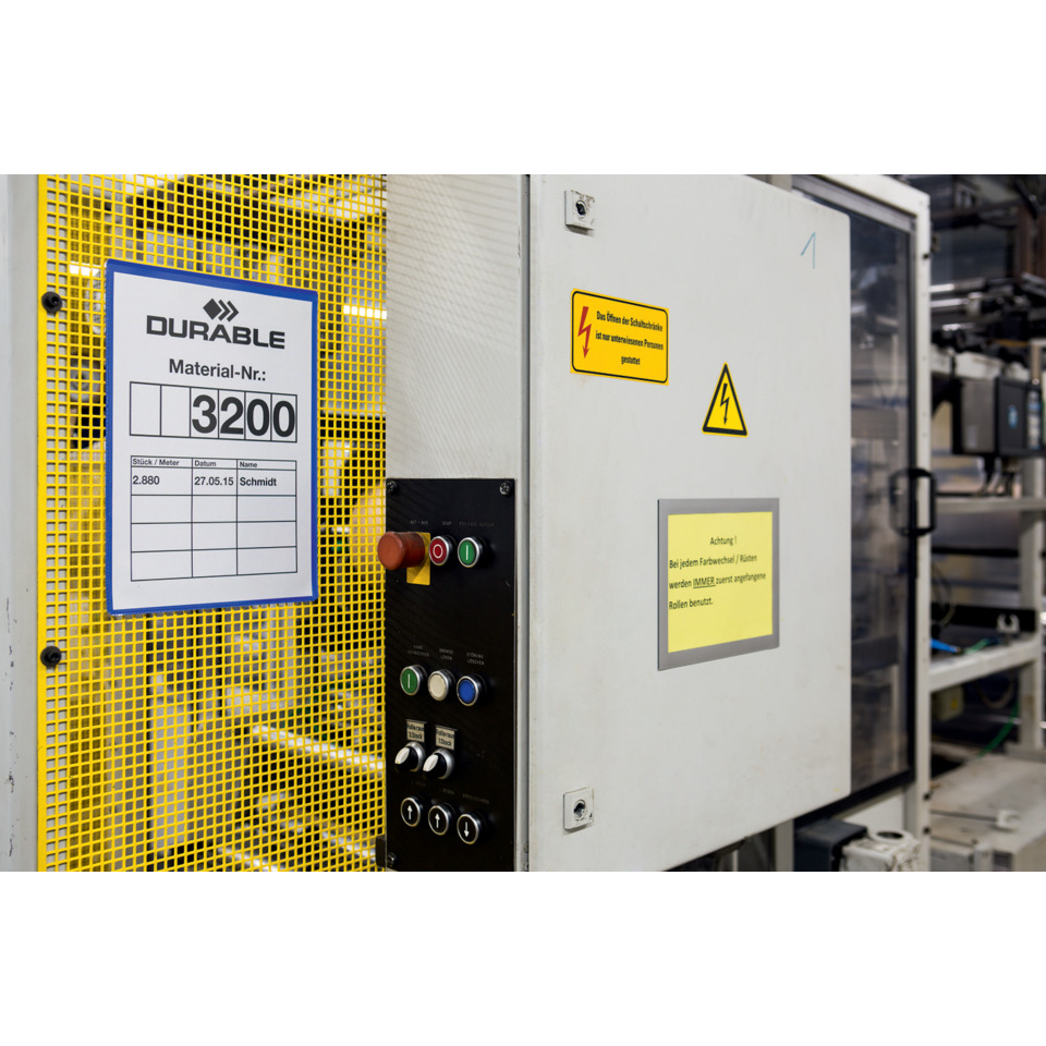 Industrie Maschine, Bedienfeld, Sicherheitsbeschilderung, Gelbe Maschenabdeckung, Elektrische Schalttafel, Industrieanlage, Schalttafel, Bedienfeld, Sicherheitskennzeichnung, Gelbfärbige Schutzgitter