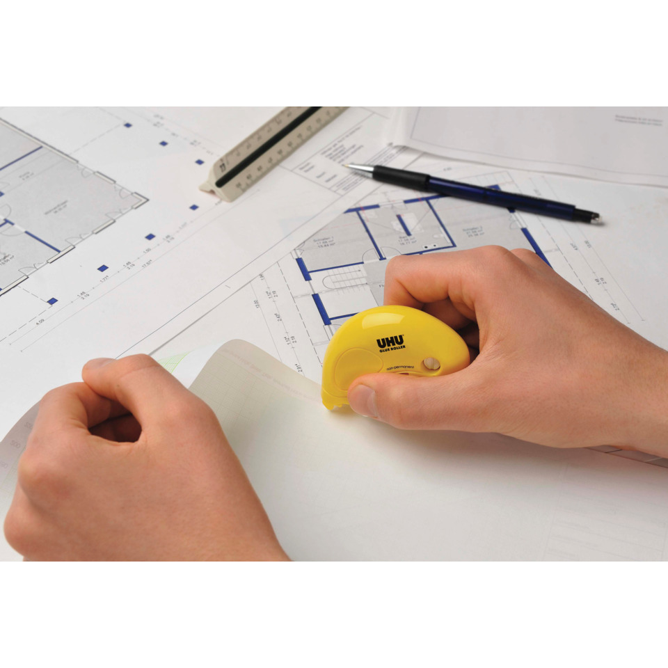 Maßband, Messband, Architektenmaßstab, Fluchtpläne, Hände bei Arbeit
