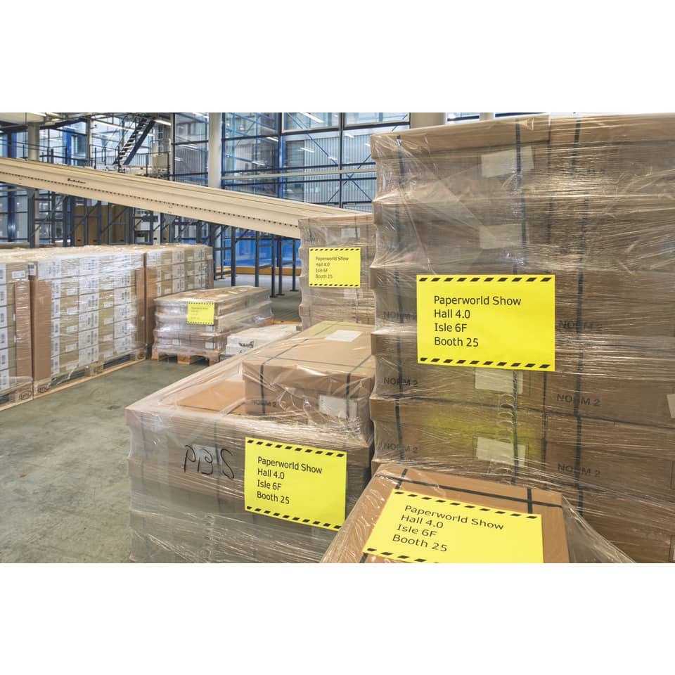 kartonage bottes, paletten, verpackung, lagerhalle, boykotte