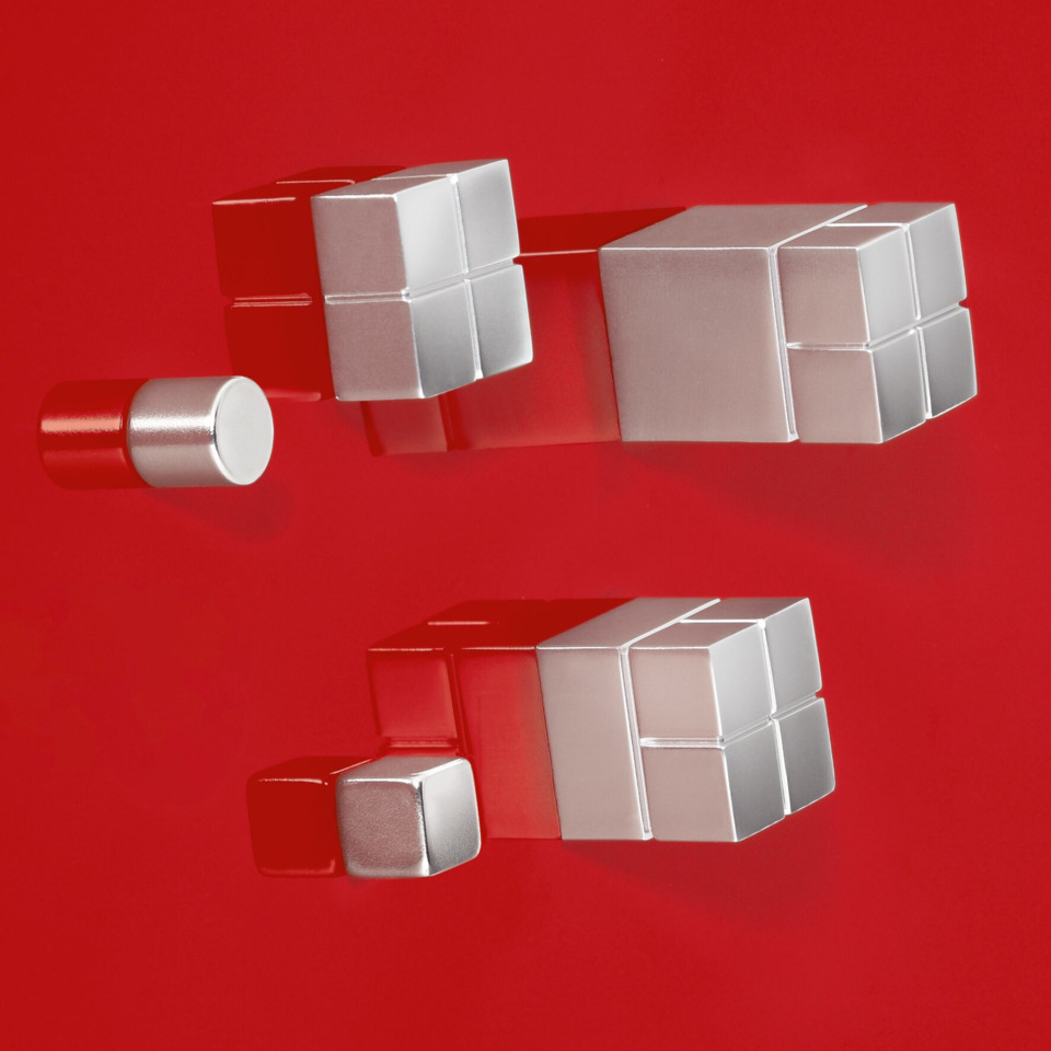 kubus, würfel, metall, silber, rot