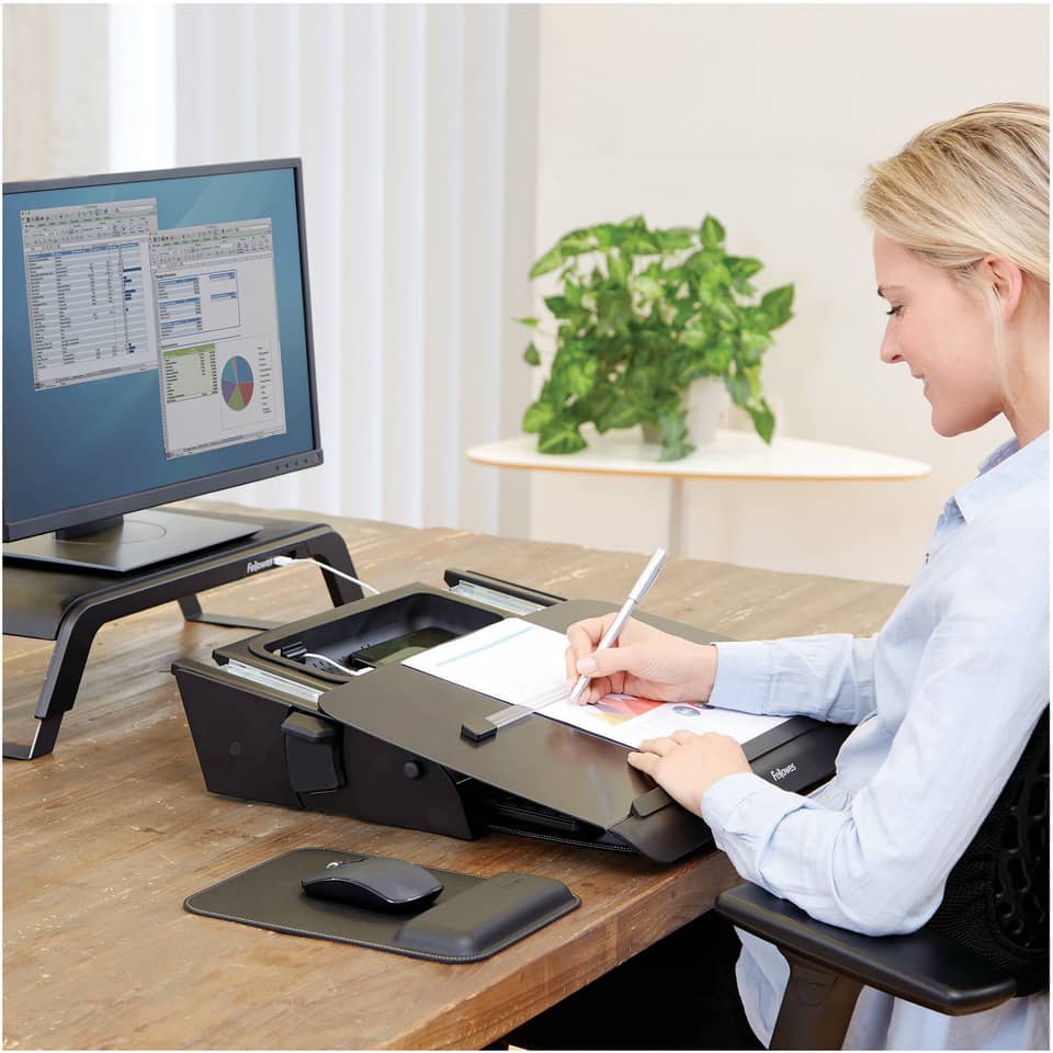 Dokumentenscanner, Scanner, Arbeitsplatz, Schreibtisch, Papierablage