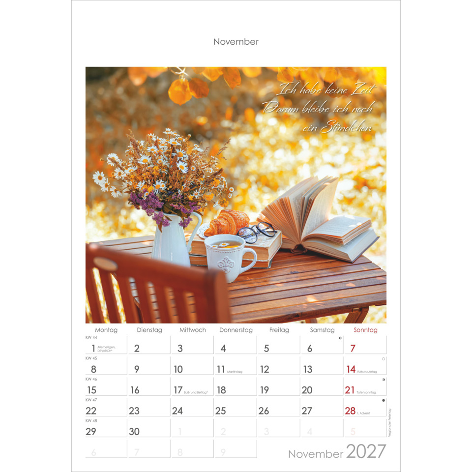 Tischdekoration, Blumenstrauß, Kaffee, Buch, Herbstfarben
