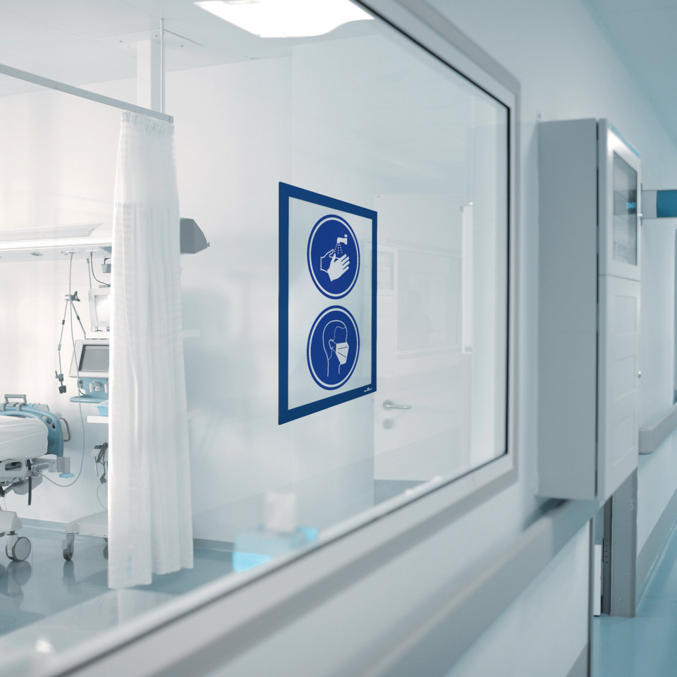 Klinik, Krankenhaus, Krankenbetten, Intensivstation, Infektionsschutz