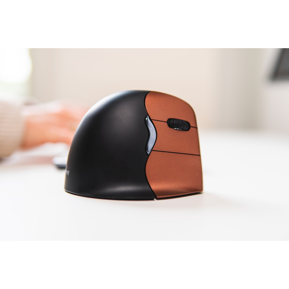  ergonomische maus, kabellose maus, schwarz braun, scrollrad, seitliche ansicht