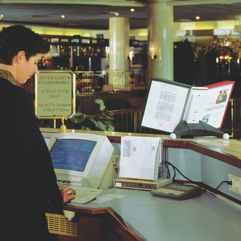 Kassensystem, Kassenschalter, Terminal, Bediener, Rechnungsdrucker
