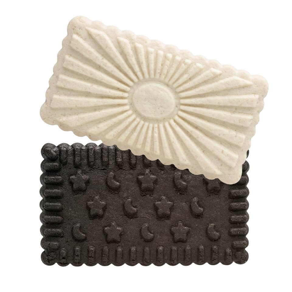 Oreo-like cookies, Keks-Speckle, Sandwich cookie, radial pattern, black-white contrast
