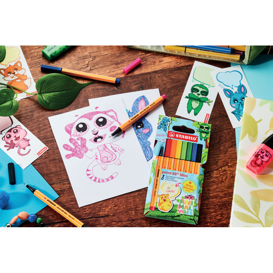 Malsetafel, Buntstifte, Kunstpapier, Klebstift, Malvorlagen