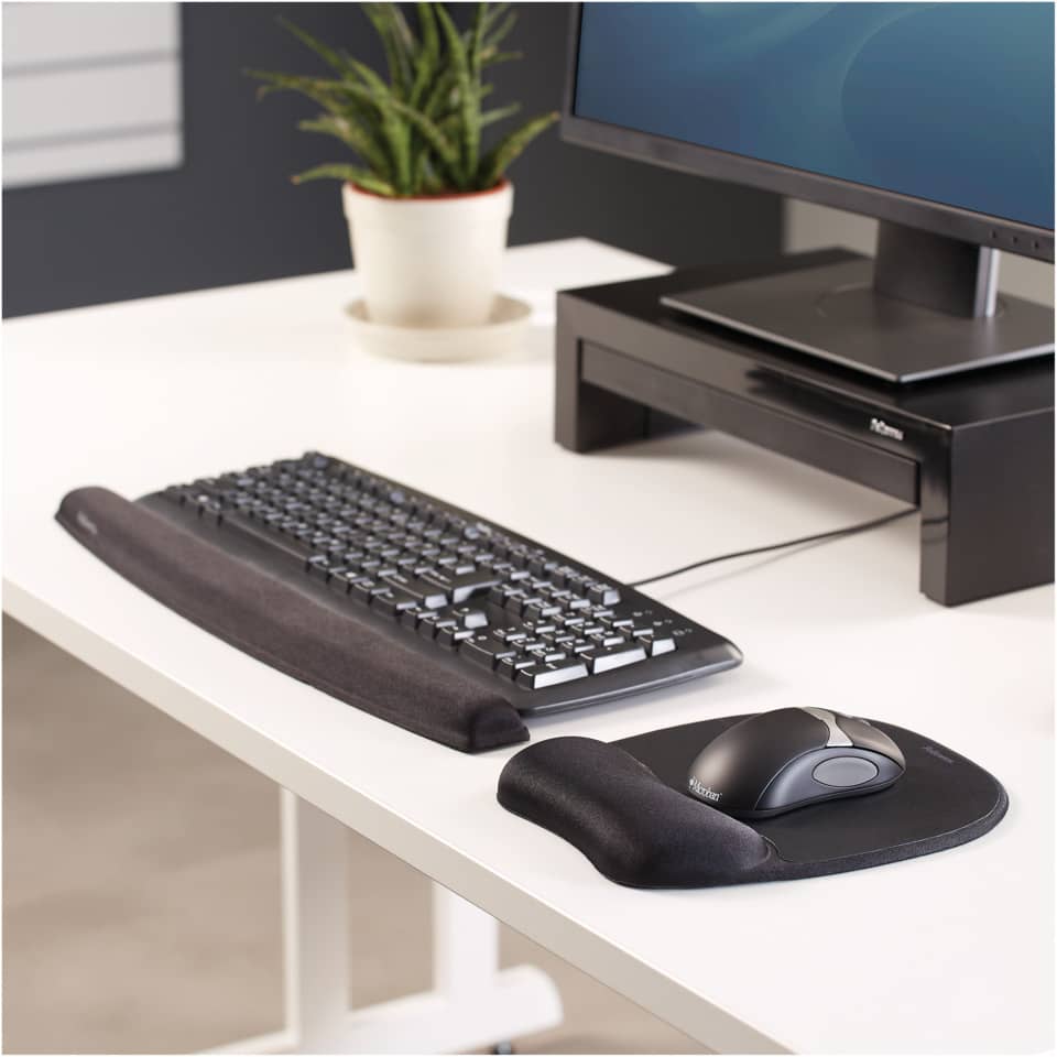 keyboard, computer keyboard, maus, mauspad, schreibtisch-setup