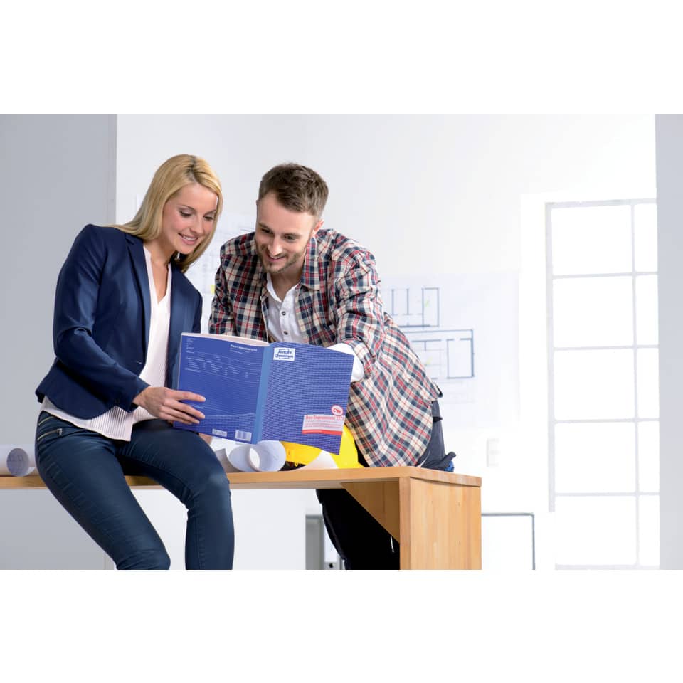 People, Office, Blaues Blazer, kariertes Hemd, Blaues Ordner