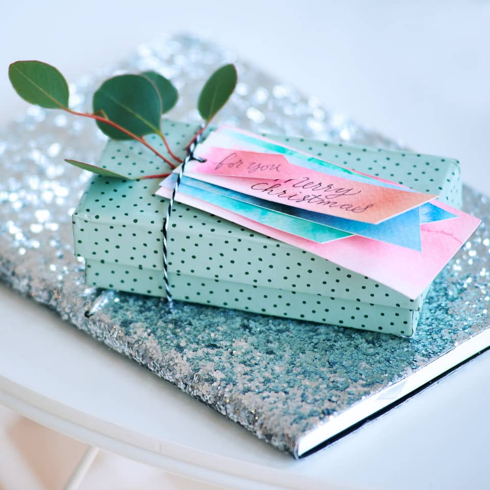 Geschenkbox, Paket, Punkte, Mintgrün, Geschenkband