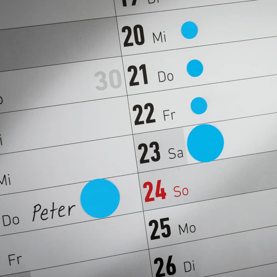 kalender, termine, datum, blaue kreise, juni, wochenansicht