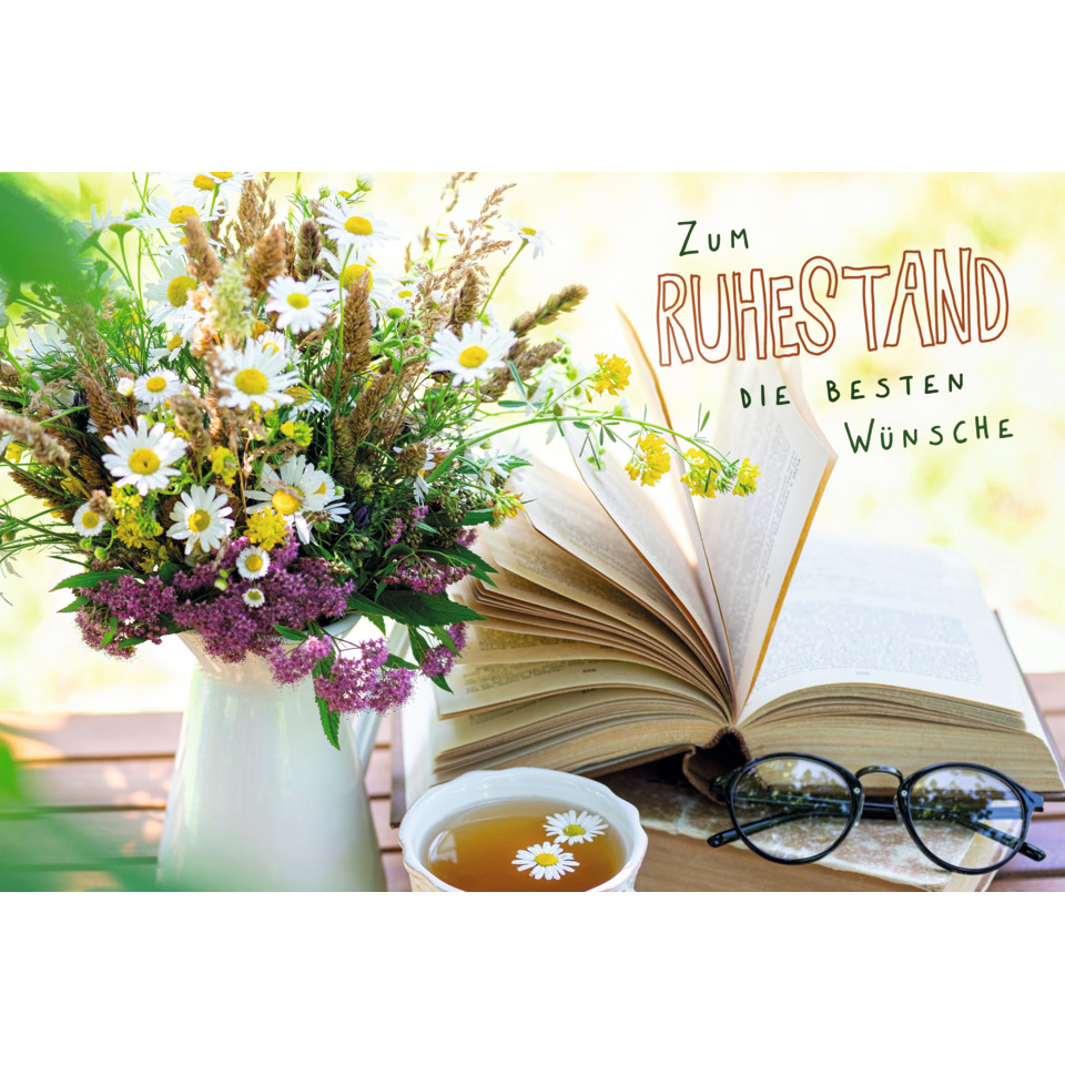 Blumenstrauß, Geldersbuch, Lesebrille, Tasse Tee, Strand/Outdoor Tisch