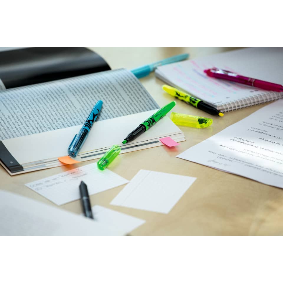 Stifte, Notizpapier, Klebepunkte, Post-it, Notizblock