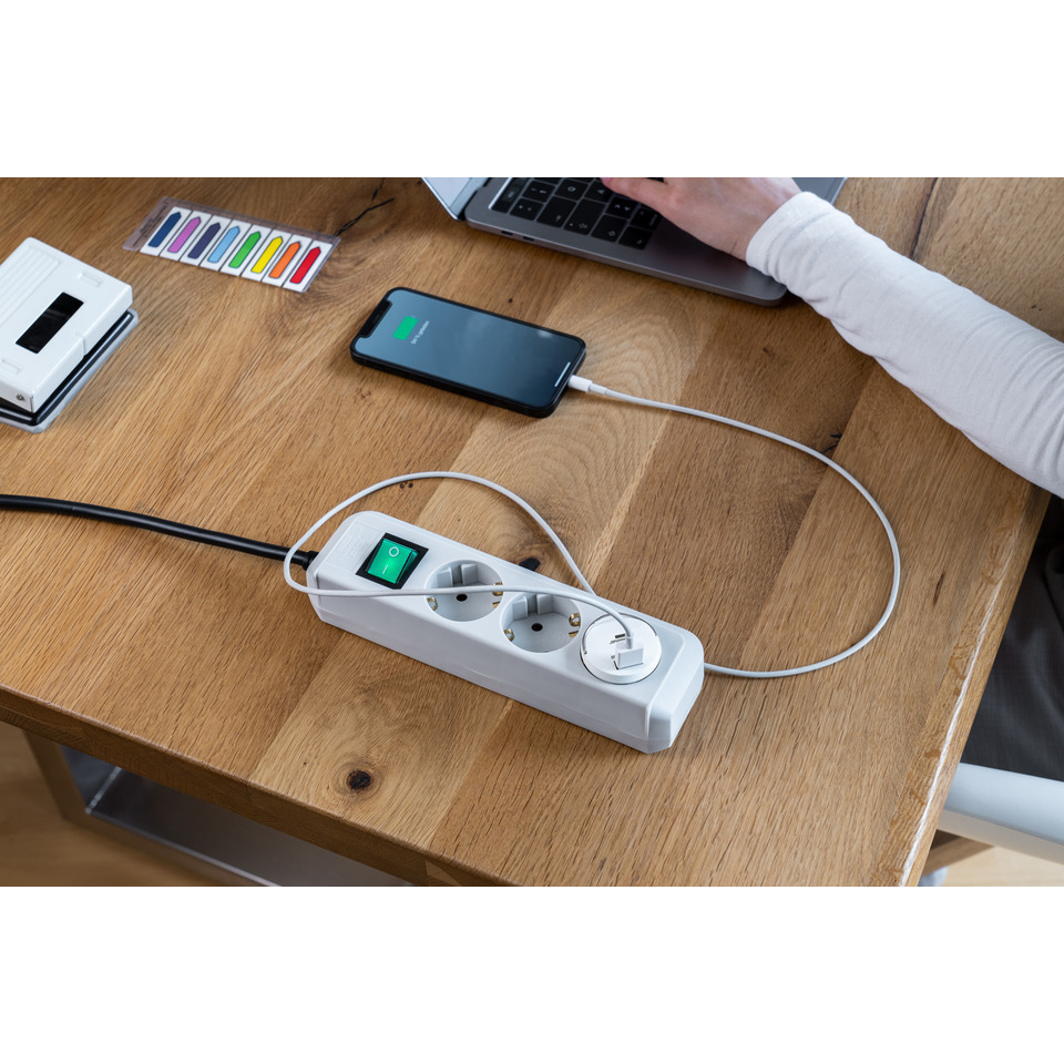 oszillator, multistecker, steckdosenleiste, druckknopfschalter, laden