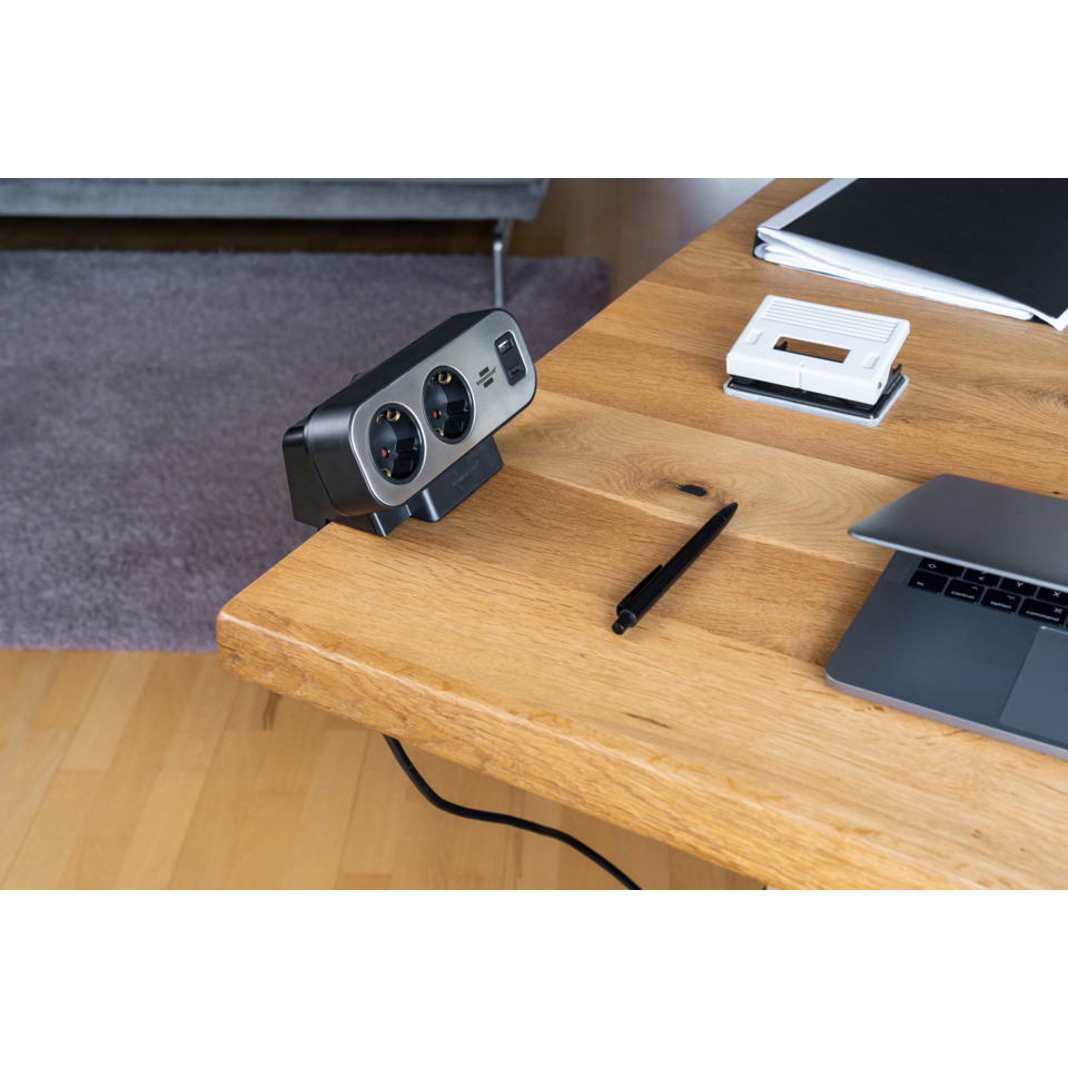 Steckerleiste, Mehrfachsteckdose, EU-Stecker, Schreibtisch-Setup, Digitaler Arbeitsplatz