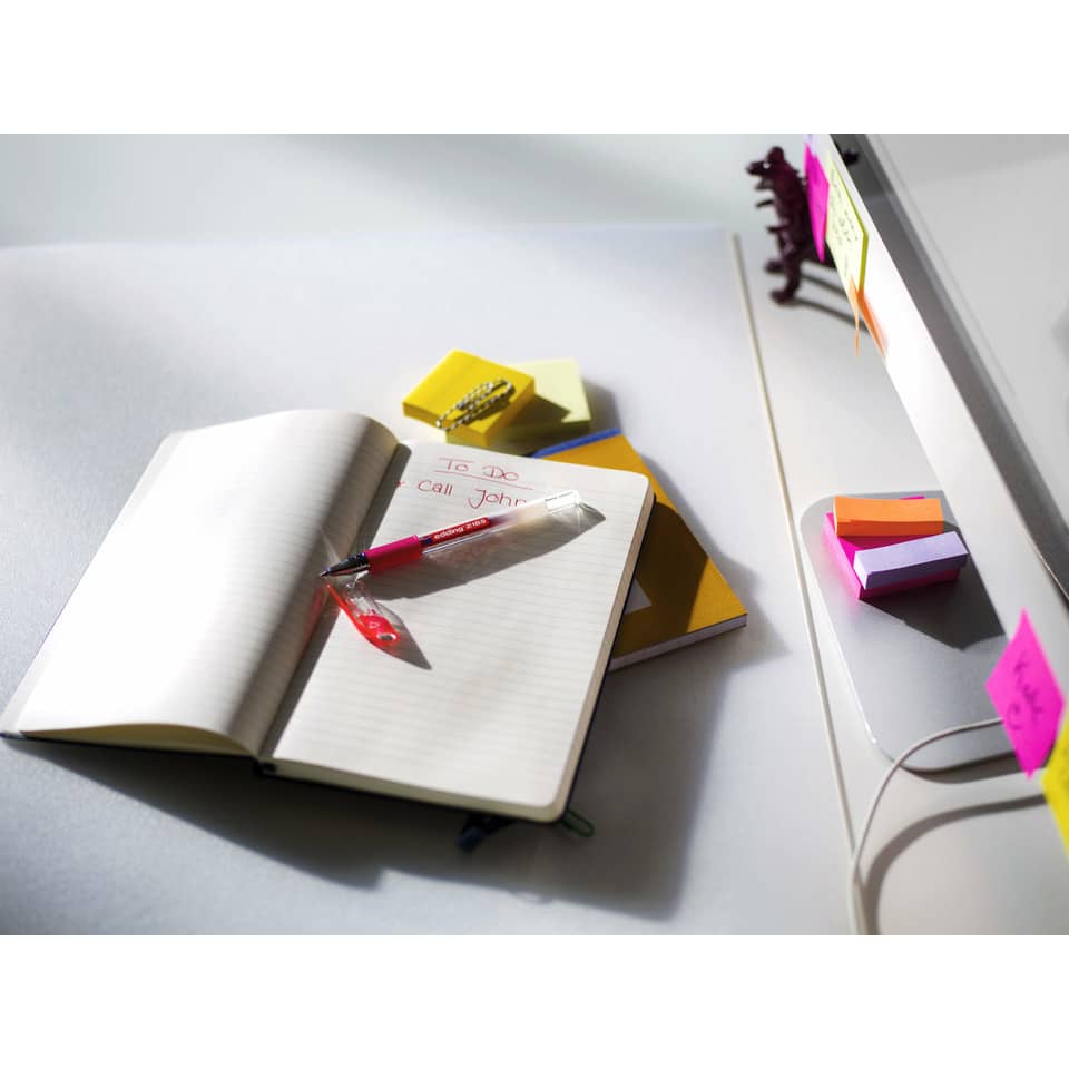 notebook, offenes notizbuch, kugelschreiber, hautfreitag?, tischsetup