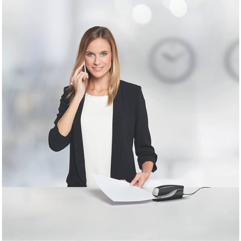 Büroangestellte, Telefon, Papier, Schreibtisch, Telefonhörer